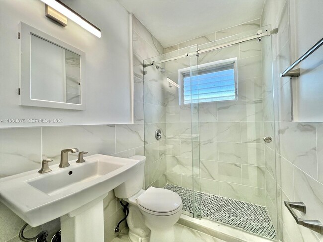 542 Euclid Ave in Miami Beach, FL - Building Photo - Building Photo