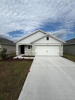 4056 Giorgio Dr in Winter Haven, FL - Building Photo