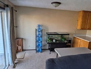 8201 W Park Hills Dr in Minneapolis, MN - Building Photo - Building Photo