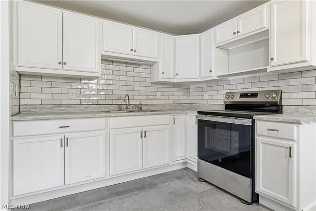 1115 Myrtle Ave in Ashtabula, OH - Building Photo - Building Photo