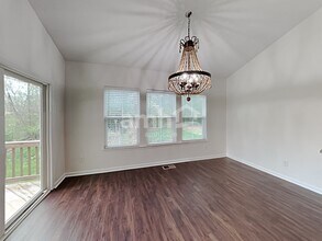 7184 Kenyon Dr in Denver, NC - Building Photo - Building Photo