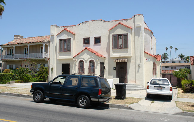 928 S Catalina St in Los Angeles, CA - Building Photo - Building Photo