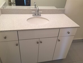 4920 NW 79th Ave, Unit #309 in Doral, FL - Building Photo - Building Photo
