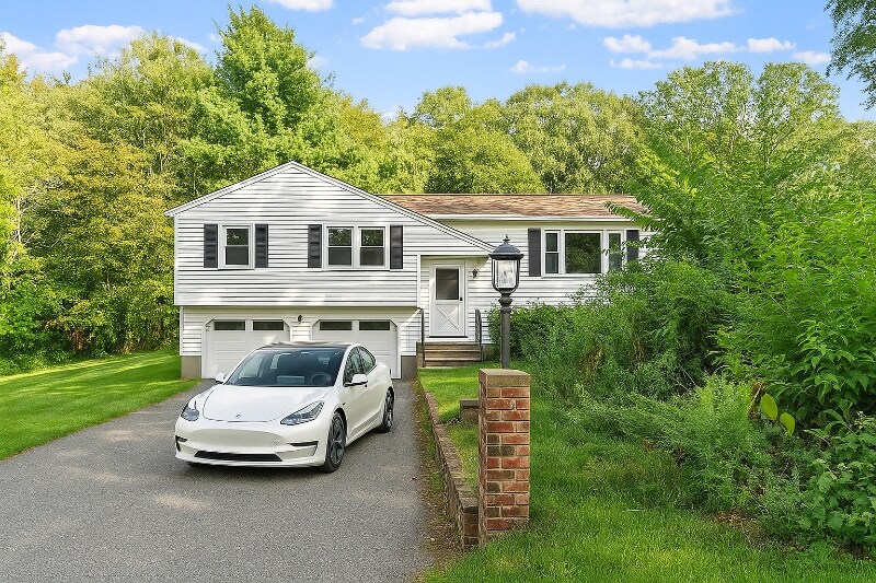 377 Hosmer St in Marlborough, MA - Building Photo