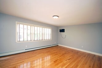 599 Liberty Ave in Jersey City, NJ - Building Photo - Building Photo