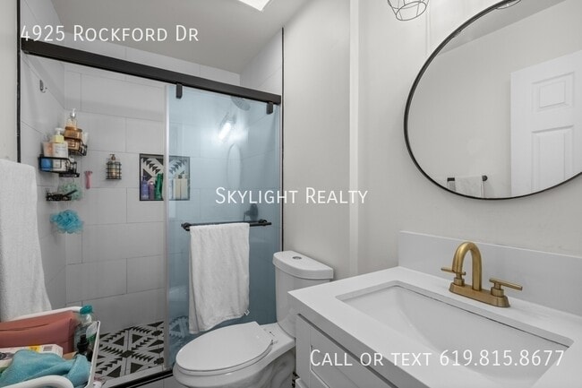 4925 Rockford Dr in San Diego, CA - Building Photo - Building Photo