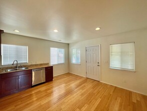 5503 5th Ave NE in Seattle, WA - Building Photo - Building Photo
