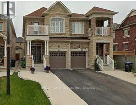 34 EBURY Dr in Brampton, ON - Building Photo