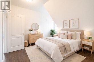 80 St Clair Ave in Hamilton, ON - Building Photo - Building Photo