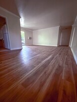 625 N Flores St, Unit 101 in West Hollywood, CA - Building Photo