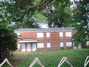 385 Joseph E Lowery Blvd NW in Atlanta, GA - Building Photo - Building Photo