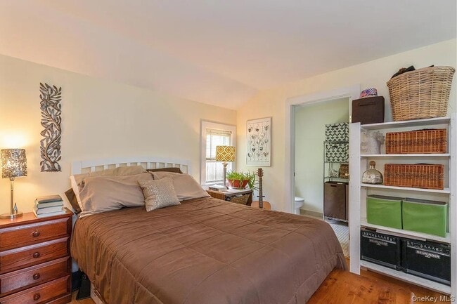 560 Pacific St in Mattituck, NY - Building Photo - Building Photo