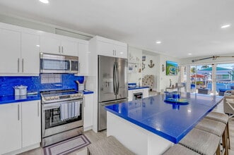136 Sable Palm Ln in Tavernier, FL - Building Photo - Building Photo