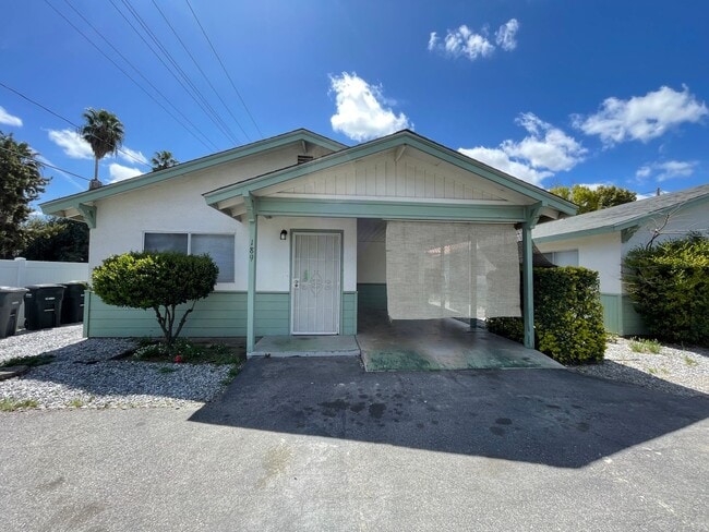 property at 189 N Hemet St