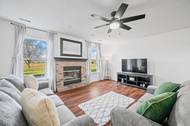 property at 2386 Meadow Bend Dr