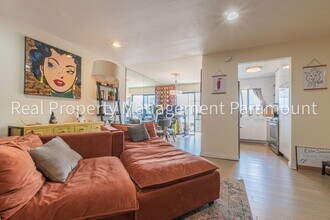 1355 N Sierra Bonita Ave in West Hollywood, CA - Building Photo - Building Photo