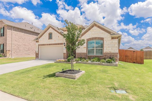 2549 Birchcrest Dr in Fort Worth, TX - Building Photo - Building Photo