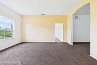 271 Lagoon St in Palm Bay, FL - Building Photo - Building Photo