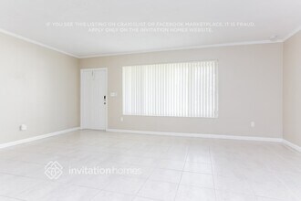 10331 NW 18th Pl in Pembroke Pines, FL - Building Photo - Building Photo