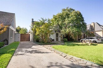 5538 Vanderbilt Ave in Dallas, TX - Foto de edificio - Building Photo