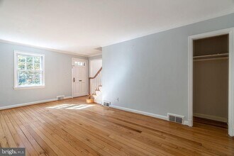 4505 Conifer Ln in Bethesda, MD - Building Photo - Building Photo