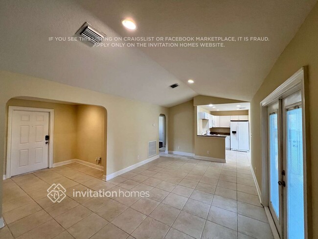 1318 SW Bartell Ave in Port St. Lucie, FL - Building Photo - Building Photo