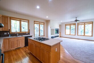 5436 Hunter Dr in Windsor, CO - Building Photo - Building Photo