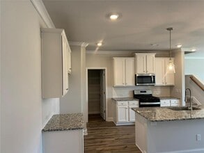 3230 Westgate Park Dr in Loganville, GA - Building Photo - Building Photo