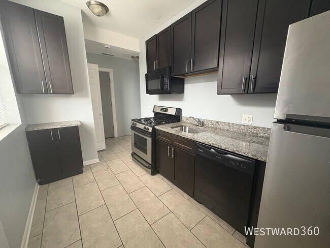 707 E 62nd St in Chicago, IL - Building Photo - Building Photo