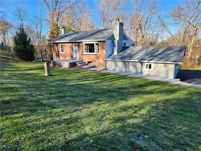 property at 19 Ridgeview Rd