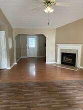 3017 Deerfield Way in Rex, GA - Building Photo - Building Photo