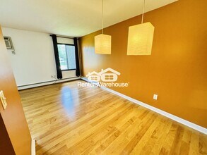 4110 Rahn Rd in Eagan, MN - Building Photo - Building Photo