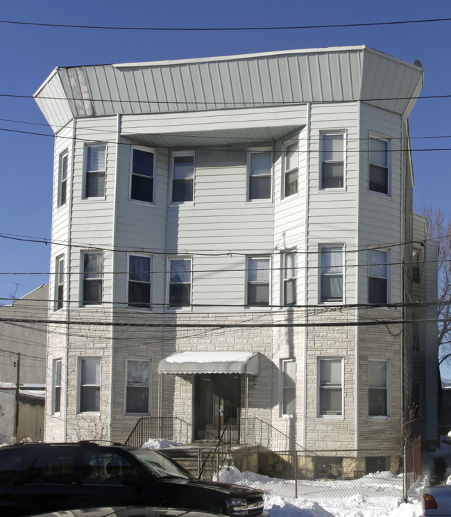 4 N 10th Ave in Mount Vernon, NY - Building Photo - Building Photo