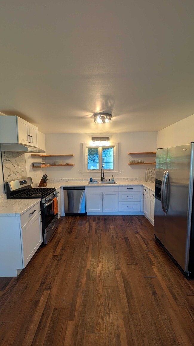property at 405 N Cloverdale Blvd