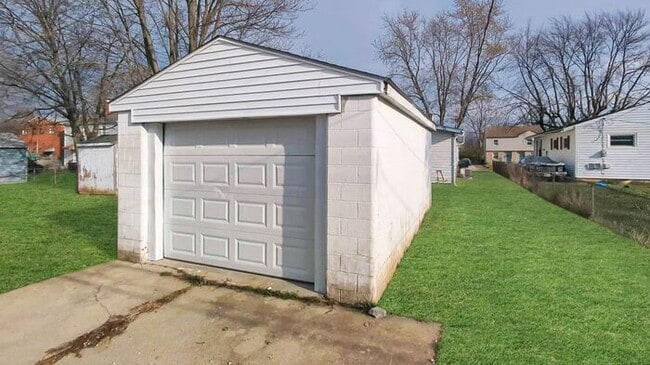 949 S Harris Ave in Columbus, OH - Foto de edificio - Building Photo
