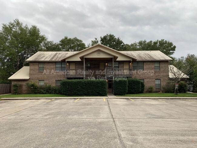 112 Bayou View Dr