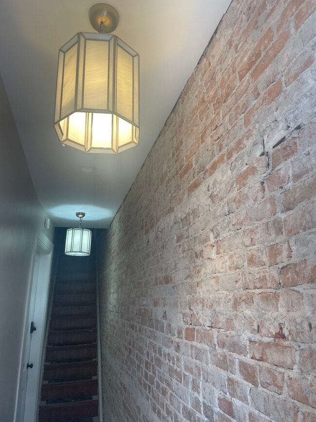 115 W 13th St, Unit Apt 3 in Dubuque, IA - Building Photo - Building Photo