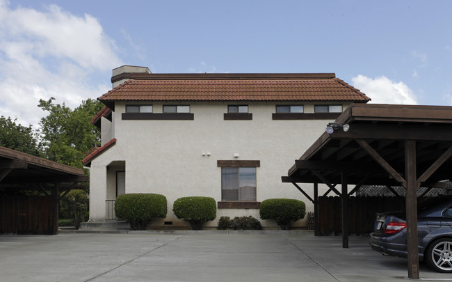 Somerset Place in Castro Valley, CA - Building Photo - Building Photo