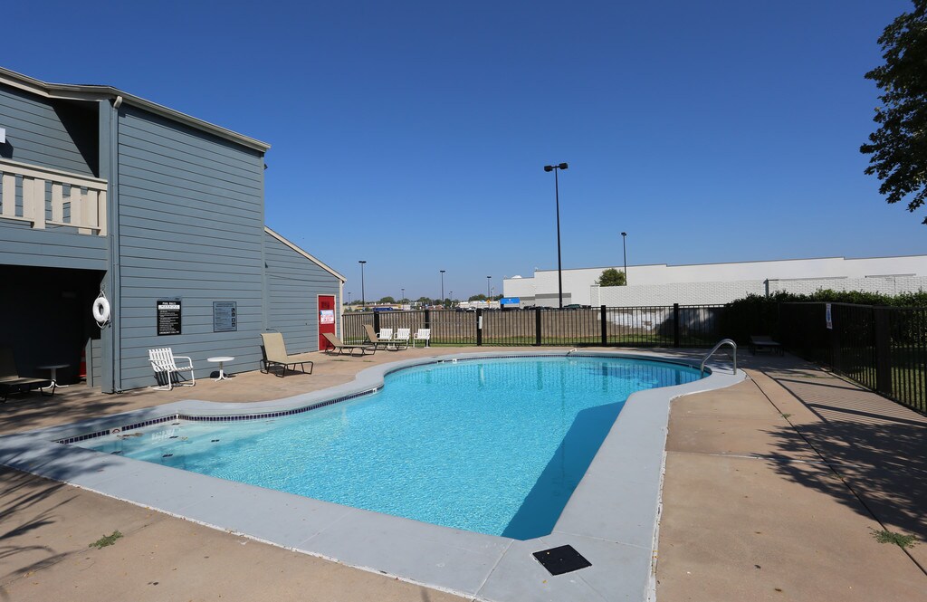 River Walk Apartments Wichita, KS Apartments