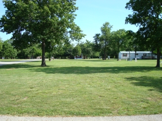 Lantern's Inn Mobile Home Park in Ketchum, OK - Foto de edificio