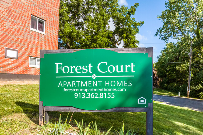 Forest Court Apartment Homes in Kansas City, KS - Building Photo - Building Photo