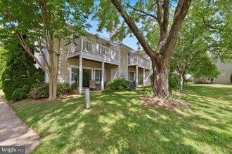 2867 Yarling Ct in Falls Church, VA - Building Photo - Building Photo