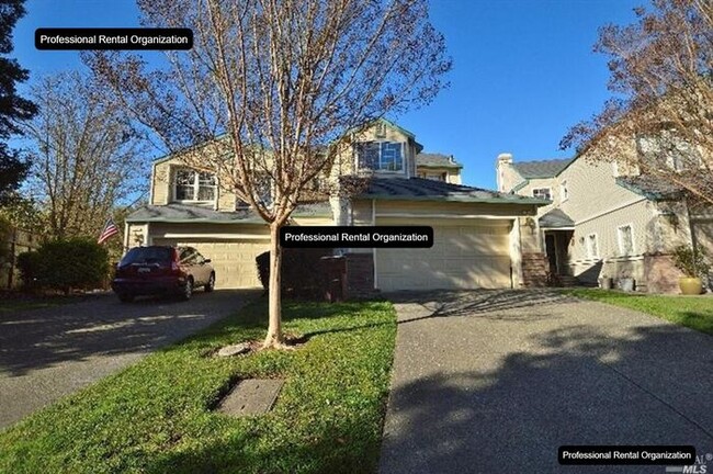 505 Woodlake Dr in Santa Rosa, CA - Building Photo - Building Photo