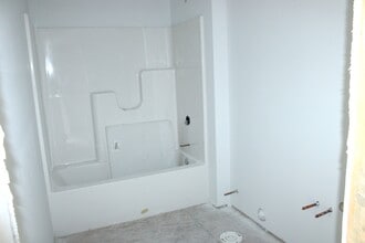 109 E Division St in Manteno, IL - Building Photo - Building Photo