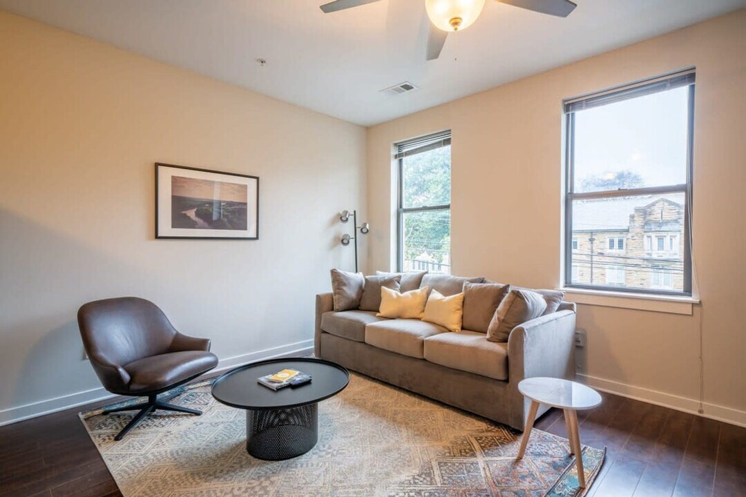 1016 18th Ave S in Nashville, TN - Building Photo
