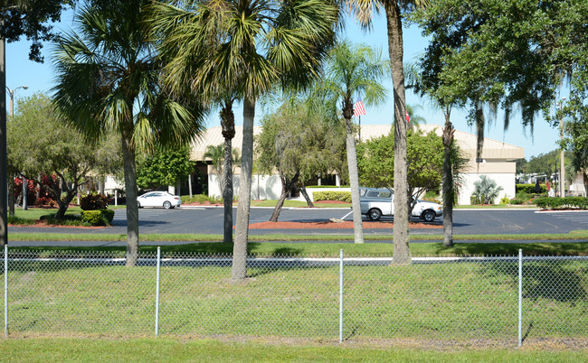 Camelot East in Sarasota, FL - Building Photo - Building Photo