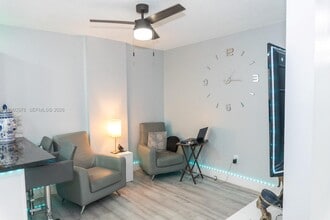 6190 W 19th Ave in Hialeah, FL - Building Photo - Building Photo