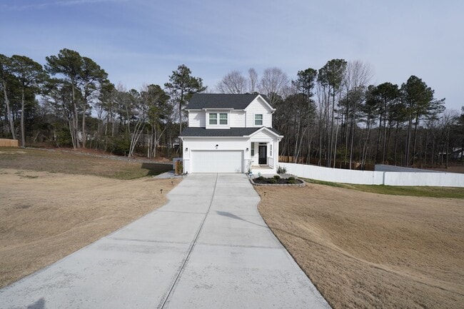 217 Beacon Hl Rd in Lillington, NC - Building Photo - Building Photo
