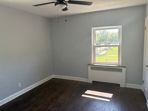 6226 Kennedy Ave, Unit 3 in Cincinnati, OH - Foto de edificio - Building Photo