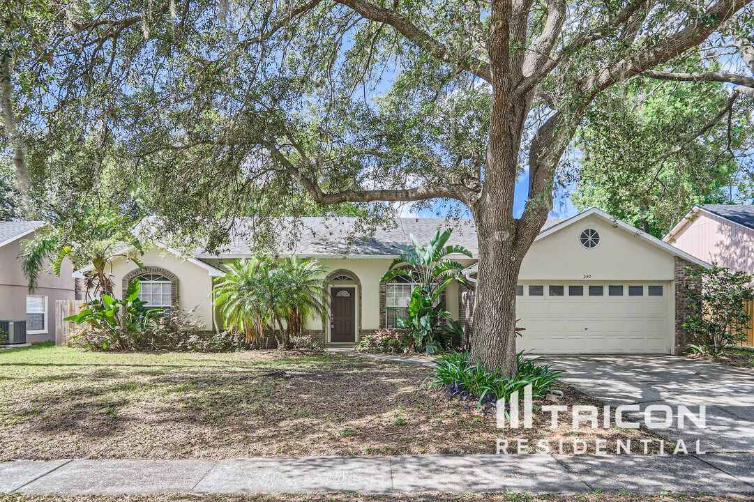 330 Tinder Pl in Casselberry, FL - Building Photo